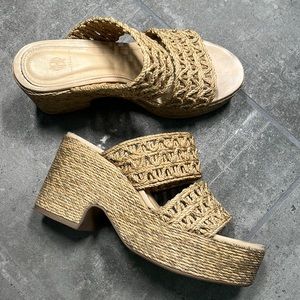 HOUSE OF HARLOW sea grass wedges